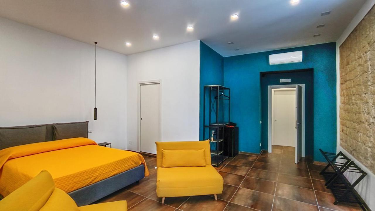 Casa Calu Castel Dell'Ovo Bed & Breakfast Napoli Ngoại thất bức ảnh